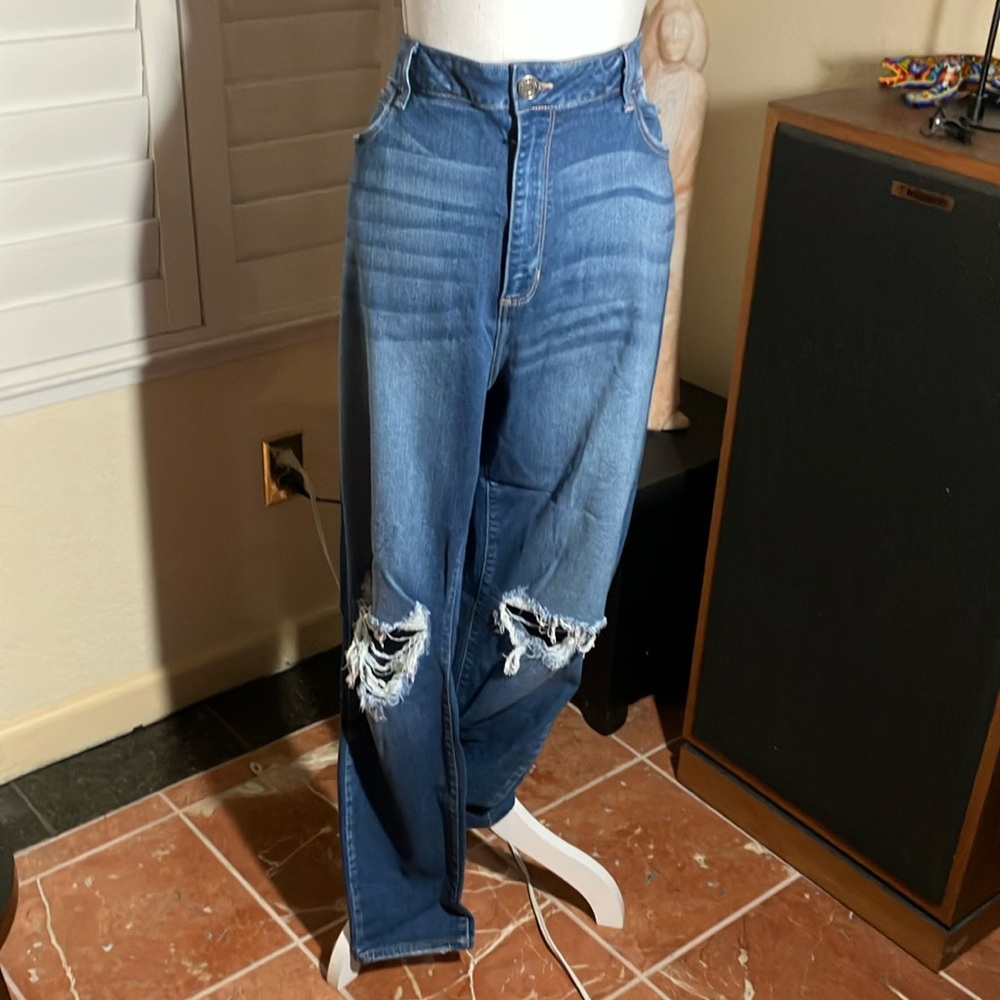 💙Ms. Cello Blue Jeans W/Stretch & Open Frayed Knees 5 Pockets Exc Cond Size 22